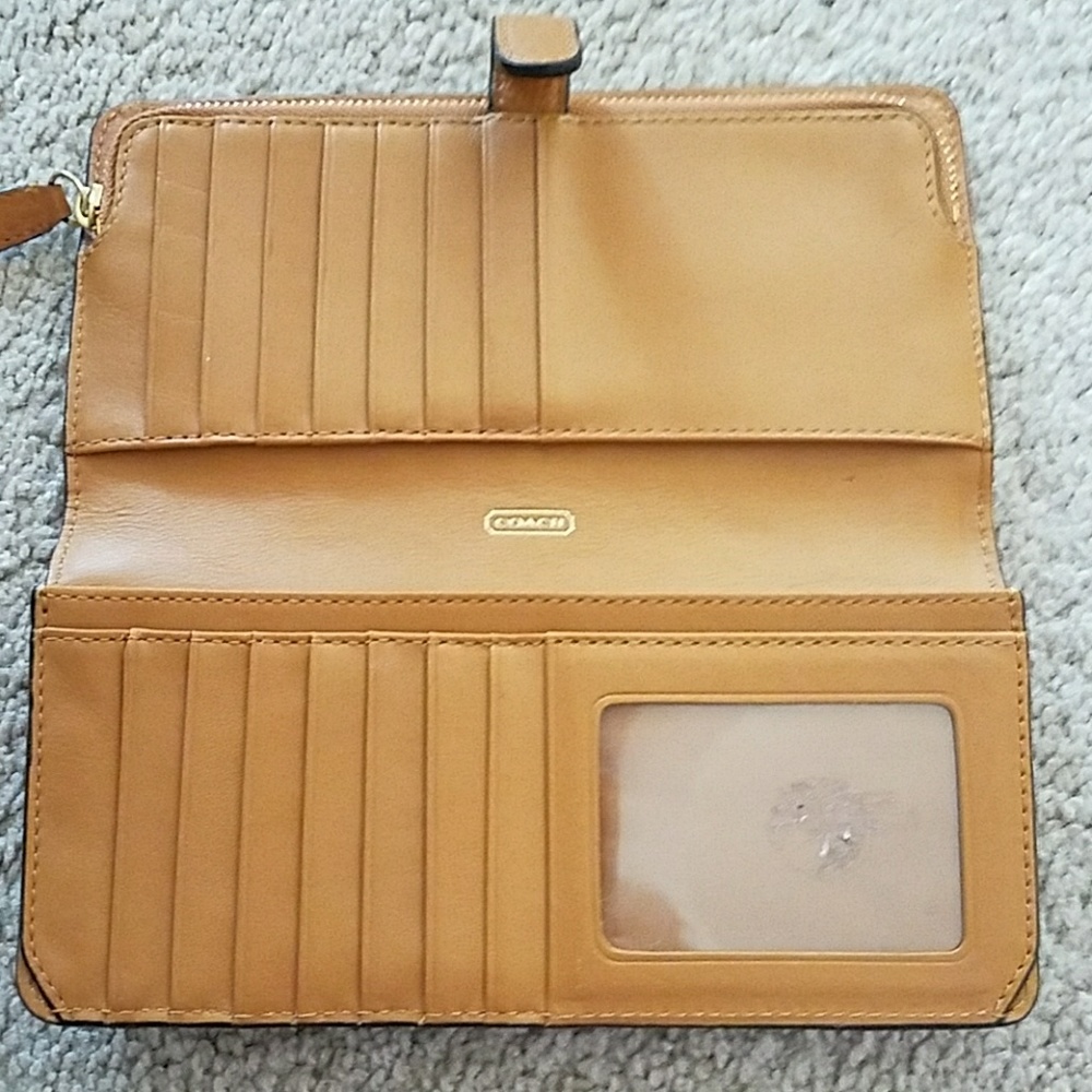Wallet - Picture 2 of 4